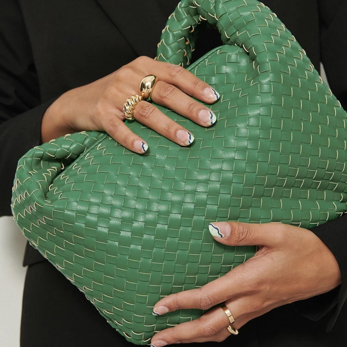 Vävd grön väska - 90