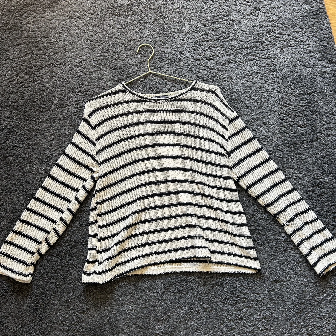 Randig stickad tröja - 90