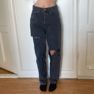 jeans  - högmidjade ripped jeans
