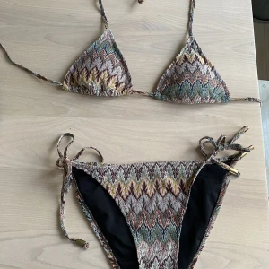 Bikini - Sjuuuuukt snygg bikini i missoni liknande mönster, 