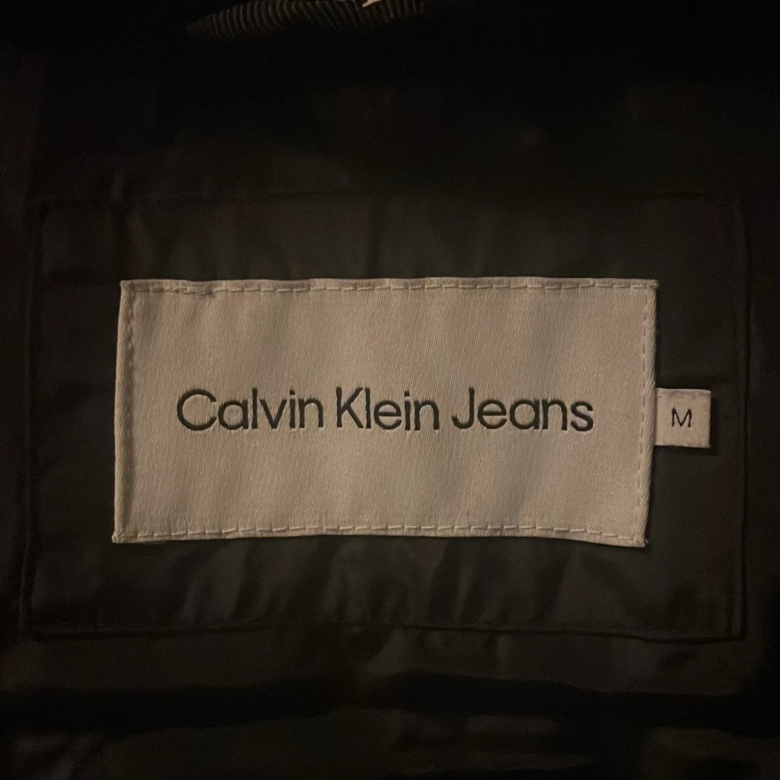Calvin Klein väst  - 91