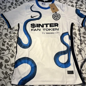 Inter milan tröja - Inter milan 21/22 tröja i storlek S men passar också M