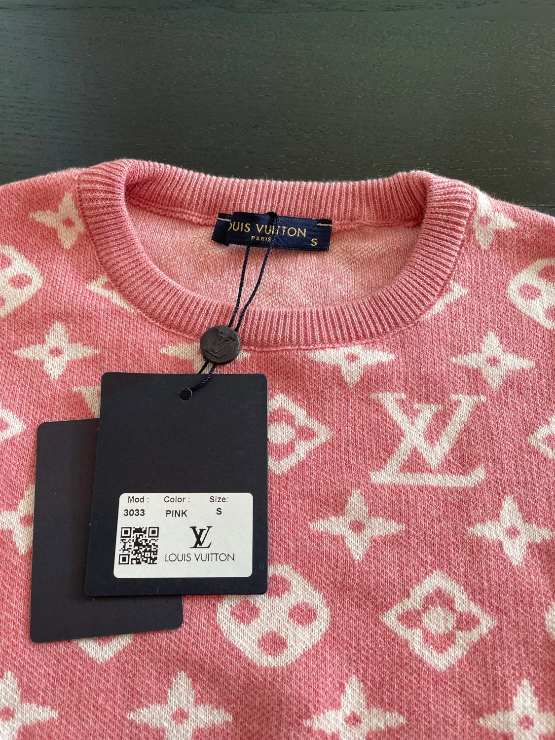 Louis vuttion tröja  - 90