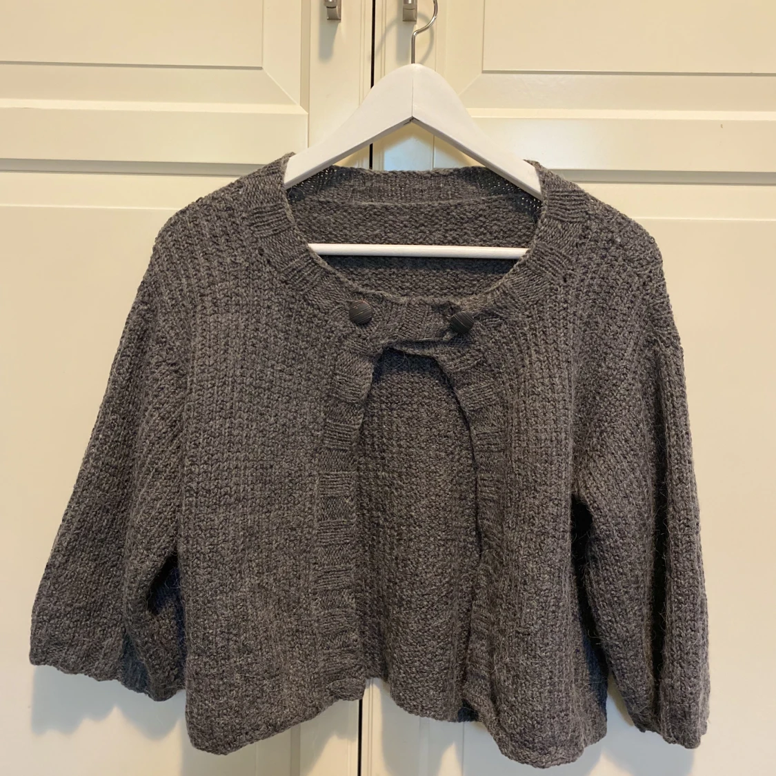 Trekvartsärmad kofta - 90