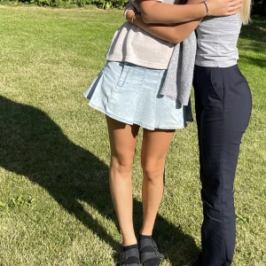 Kjol - Jeans kjol ifrån hm