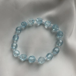 Armband  - Pärlarmband för 5kr+13kr frakt 