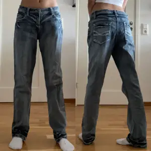 lågmidjade vintage jeans ifrån john baner
