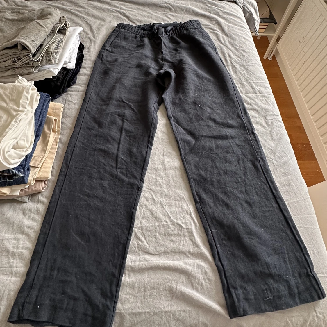 a days merch linnesbyxor