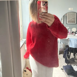 Oversized stickad  - Aldrig använd super fint skick. Jätte mysig och oversized