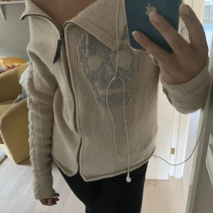 Hunkydory kofta  - Cool och varm kofta från Hunkydory 💞