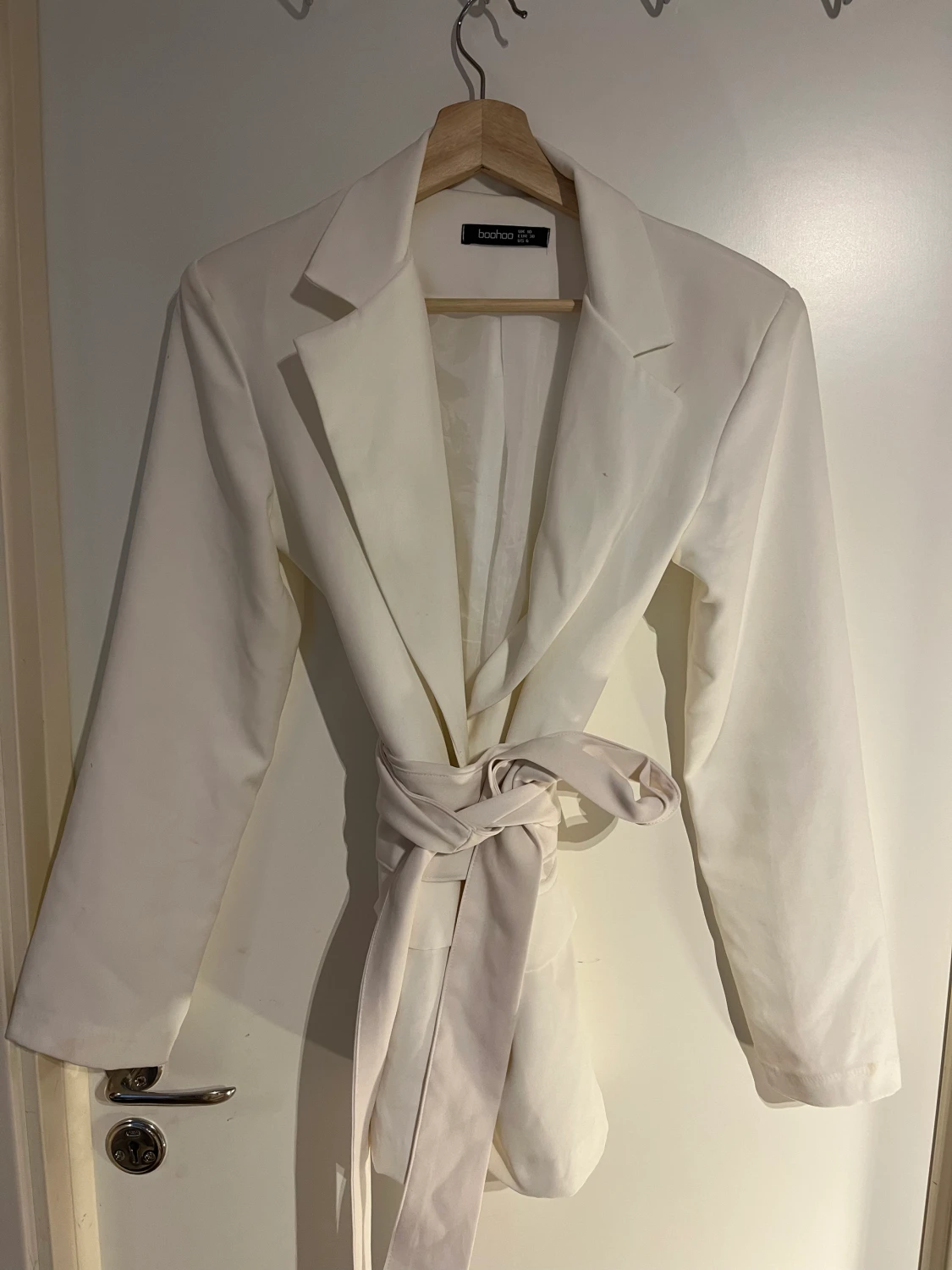 Kavaj med bälte  - 90