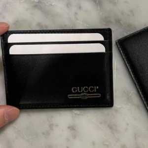 Gucci Leather card holder  - Helt ny! Pris går att diskuteras Ny pris: 3000kr
