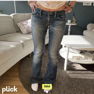 Bootcut jeans - Lågmidjade bootcut jeans super fina men tyvärr för stora❤️