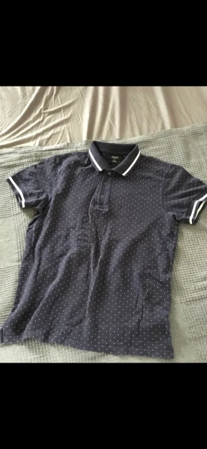 Skjortor  - Helt nytt skick  Aldrig använda 
