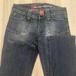 Lågmidjade vintage esprit jeans i storlek five eller 26/32