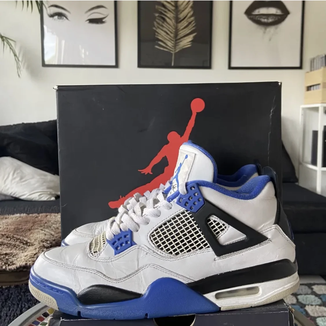 Air Jordan 4 motorsport 
