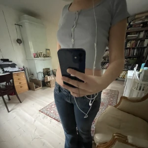 Brandy Melville babytee  - Jätte snygg babytee som jag köpte ett år sen, aldrig använt! Är onesize men passar xs, s, m💗💗