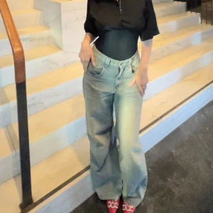 Jaded London jeans  - Jaded London jeans, nyskick köpt för 1350kr. Köparen står för frakt 