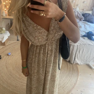 Klänning - Super snygg perfekt utomlands 