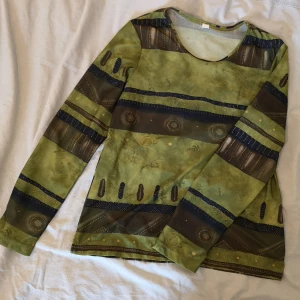 Meshtröja strl 38 - Unik meshtröja, vill minnas att den var från humana. Stretchig. Står inget märke. Kan mäta vid intresse. 