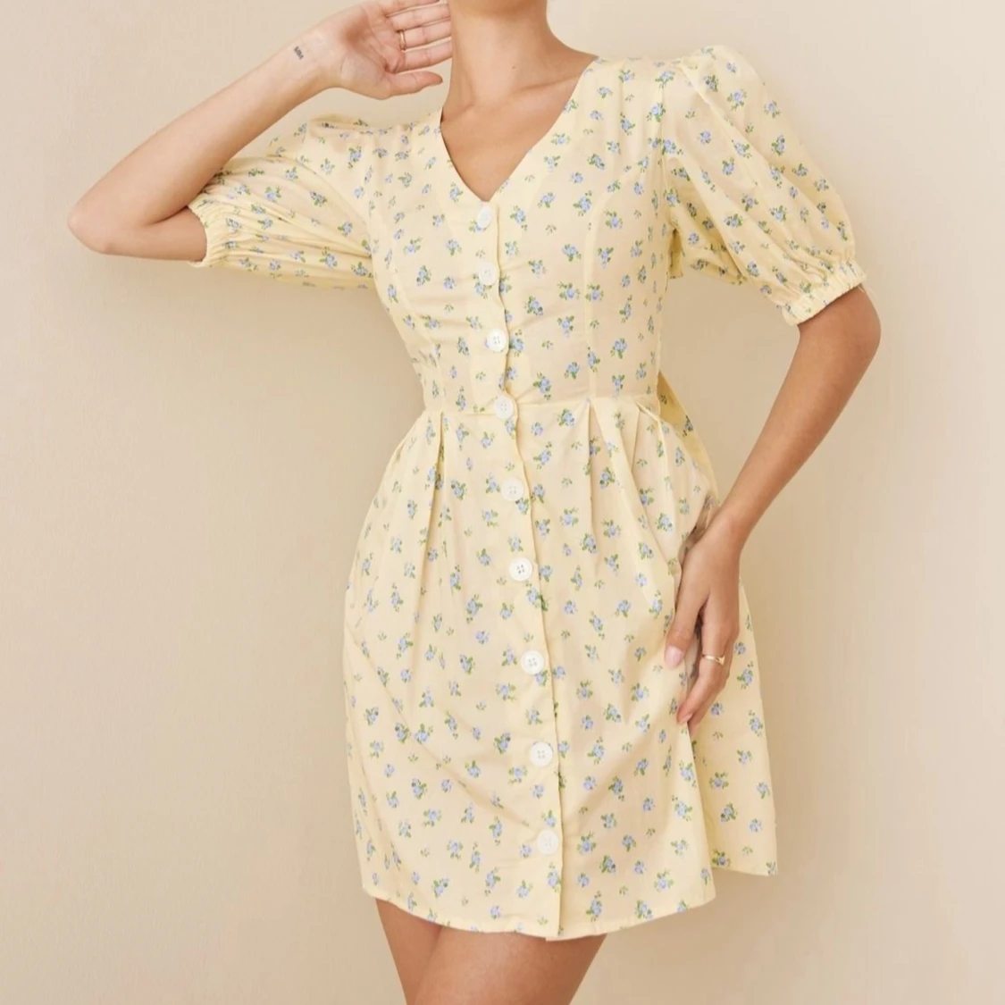 Nelly klänning stl 38 - 90