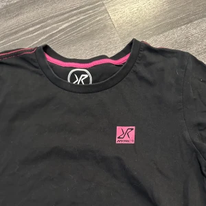 Tshirt - RevolutionRace tshirt, storlek S