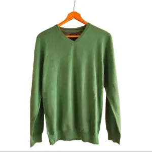 Grön pullover från A.W DUNMORE - large   Aldrig använd