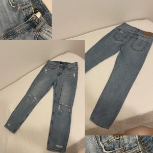 Momjeans stl 34 - 🌸🌸🌸 Snygga momjeans i stl 34