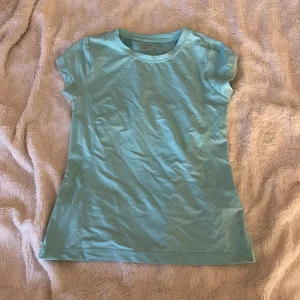 Tränings tröja  - Jättefin träningströja som aldrig används! 