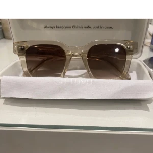 Chimi 04 - Säljer mina så fina chimi 04 ecru 💋 perfekt till skidbacken eller i vår🙏🏽🙏🏽