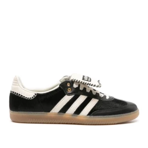 Adidas x Wales Bonner - Wales Bonners, slutsåld överallt, aldrig använd(Dead stock) Skriv för fler frågor! 