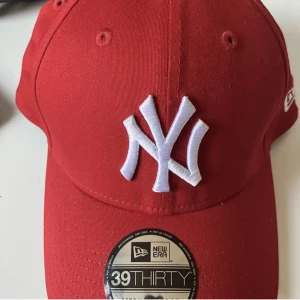 New Era New York Yankeey - New Era New York Yankeey Priset kan diskuteras  Kan mötas upp i Stockholm eller shicka