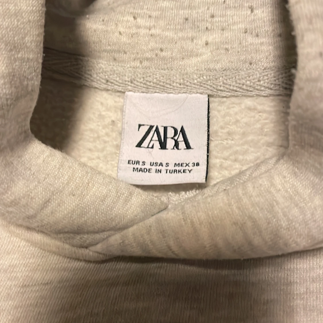 Zara hoodie  - 90