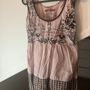 Linne - Gulligt linne, storlek 36