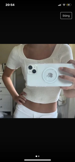 Vit stickad topp Lindex  - Så fin stickad off-white topp från Lindex strl. S. Hör av dig vid frågor🫶😘