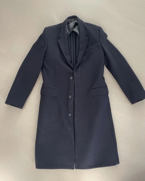 Acne rock - acne rock, mörkblå storlek 46 men passar medium