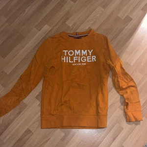 Tommy Hilfiger Sweatshirt - Relativt bra skick. 
