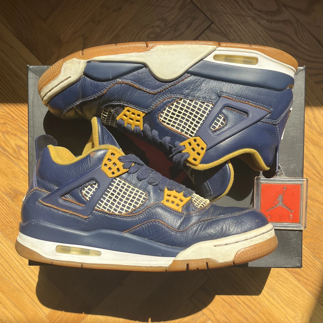 Jordan 4