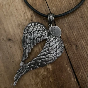 Fint halsband - Supersnygga halsband med ett hjärta