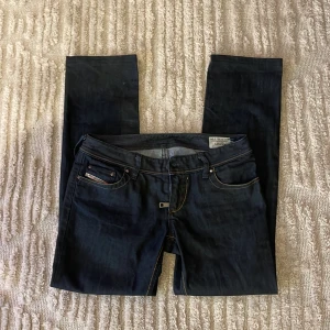 Diesel Jeans  - Säljer mina superfina diesel jeans då dom är för små för mig. Dom är aldrig använda av mig, så dom är i väldigt bra skick. 