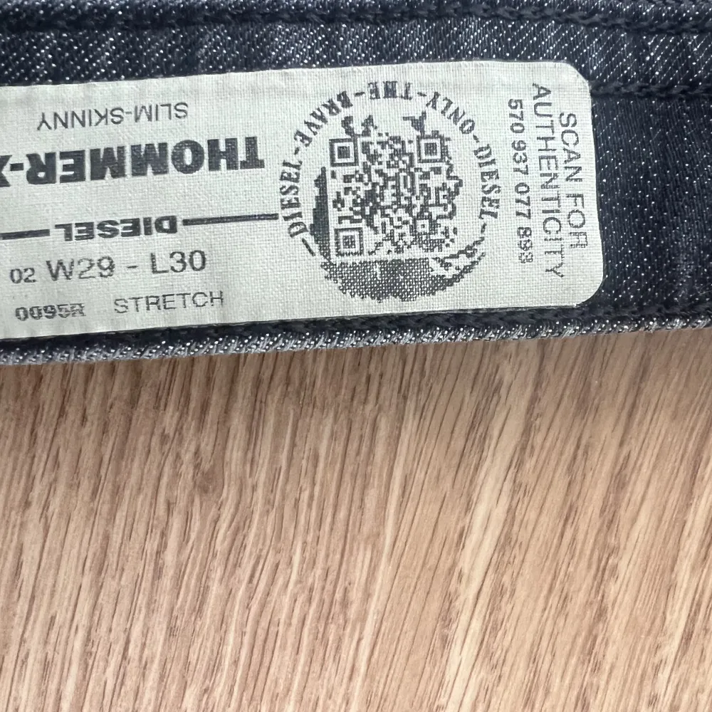 Diesel jeans Storlek:w29,l30 Smal passform Knapp använd . Jeans & Byxor.