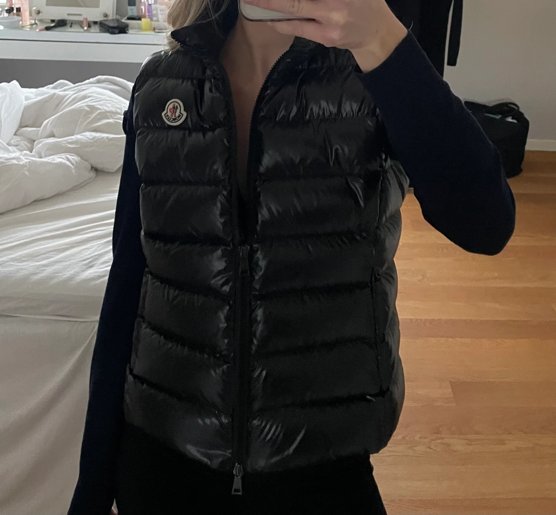 Moncler väst