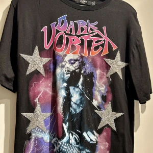 Tshirt - Helt ny Tshirt från Jaded London. Storlek 34, oversize. 