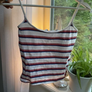 Linne  - Fint linne i randigt mönster i stl Xs❤️ Aldrig använt!