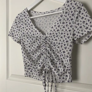 Topp - Aldrig använd, bara testad. Fint skick. Vid köp använd KÖP NU