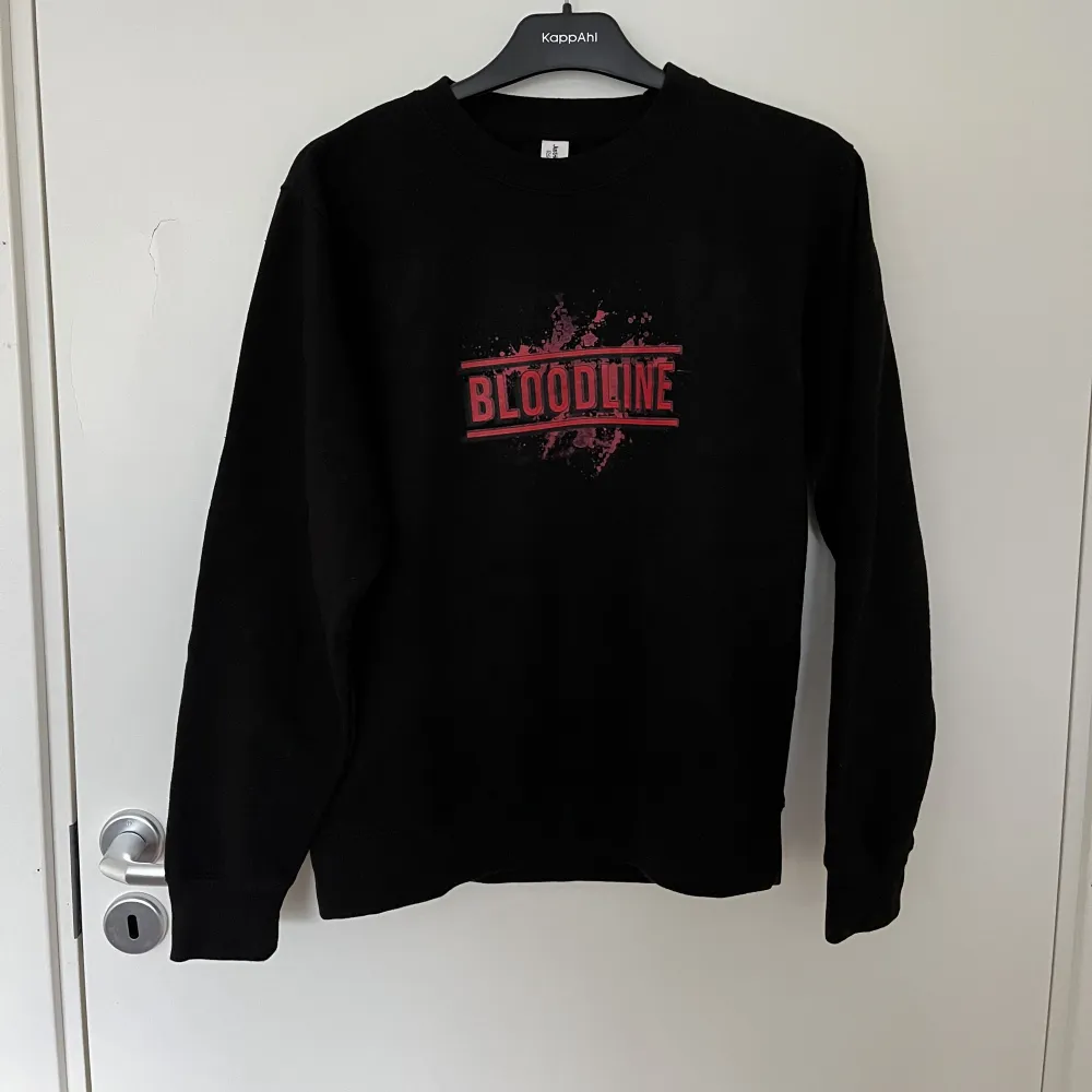 Aden X Asme Bloodline sweatshirt aldrig använd. Tröjor & Koftor.