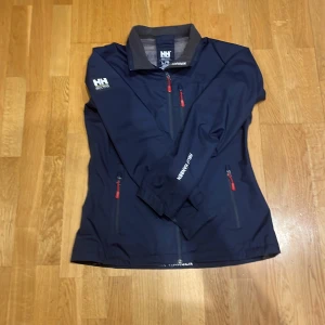 Helly Hansen  - Grymt skick  Nypris 2195kr 