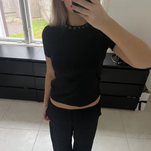 T-shirt - Så snygg t-shirt från Dondup❤️