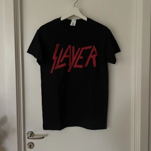 Slayer merch - Slayer merch som aldrig har använts. Bättre att den kommer till nytta av någon annan