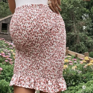 Mammakläder  - Blommigkjol stl S (aldrig använd) 